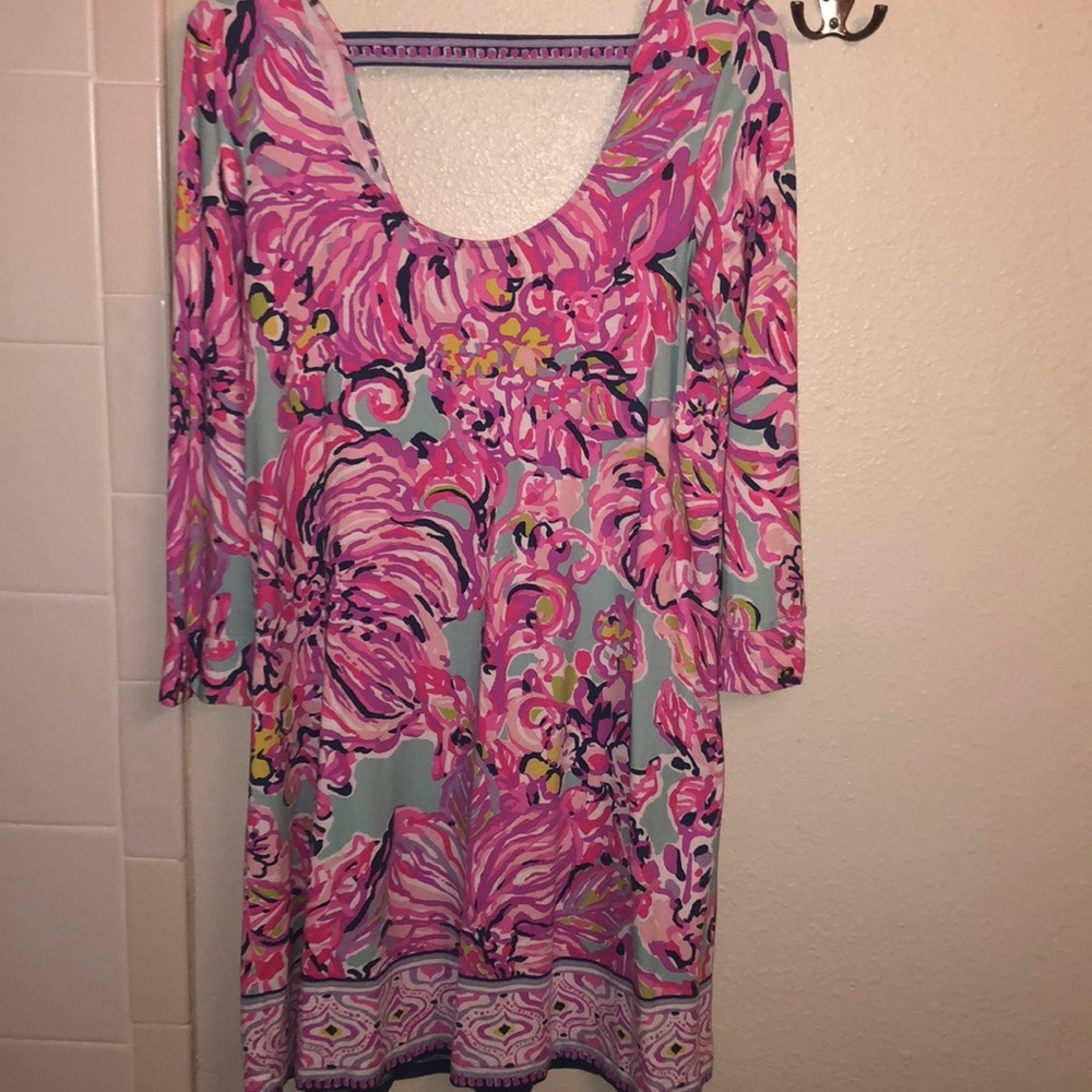 Lilly Pulitzer beautiful dress, size small.
